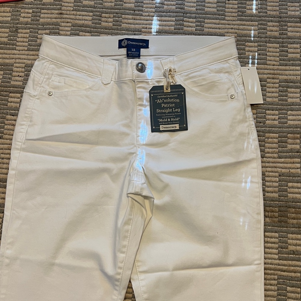 NWT DEMOCRACY: White Straight Leg Jeans …113 - Picture 5 of 14